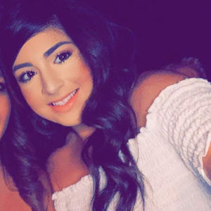 Meet your Posher, Dalilah
